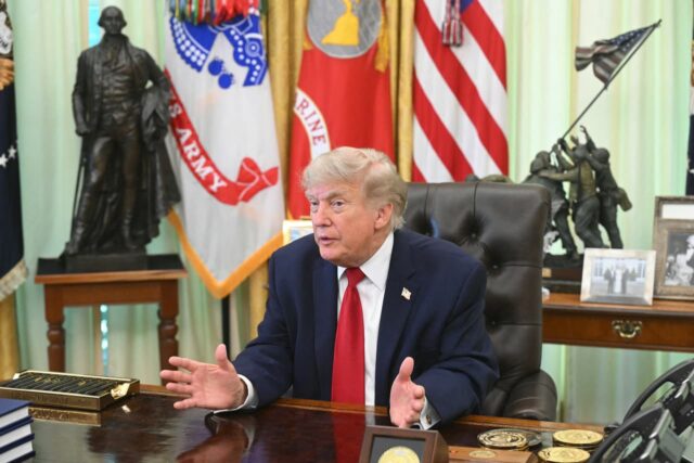 Trump revela un imperio financiero en expansión, que incluye acciones, Trump revela un imperio financiero en expansión, que incluye acciones, monedas y criptomonedas de Apple
|