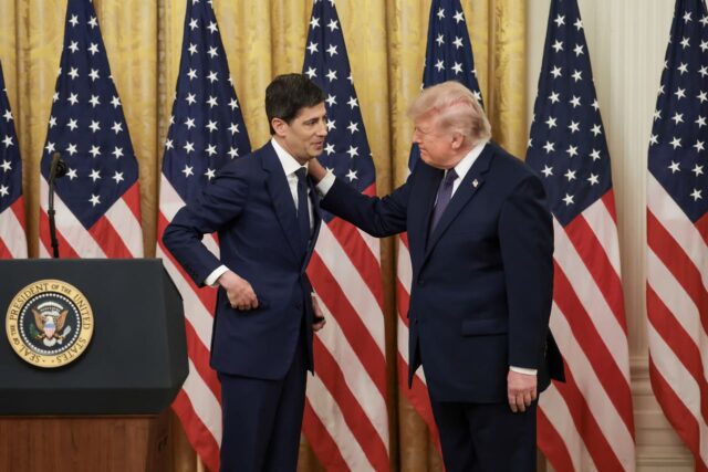 Trump eligió a Kevin Warsh para reducir las tasas. El Trump eligió a Kevin Warsh para reducir las tasas. El nuevo jefe de la Reserva Federal acaba de decirnos que tiene otros planes.
|