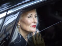 “Nadie parece llevar sus joyas”: ¿Es seguro lucir tus joyas caras?
| “Nadie parece llevar sus joyas”: ¿Es seguro lucir tus joyas caras?
|