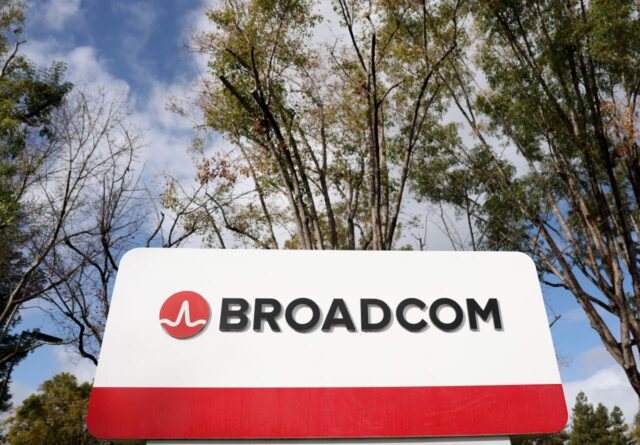 El incesante gasto de Alphabet en IA da un nuevo brillo a las acciones de Broadcom

 | 