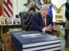 Los ataques del fin de semana de Trump en Irán continúan provocando ganancias en el mercado de valores el lunes. Esto es lo que nos muestran los datos.
| Los ataques del fin de semana de Trump en Irán continúan provocando ganancias en el mercado de valores el lunes. Esto es lo que nos muestran los datos.
|