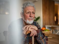Tengo 70 años. Un pariente me ofreció un préstamo hipotecario de 25.000 dólares con garantía hipotecaria que debía reembolsar en el plazo de un año. ¿Debería estar de acuerdo?
| Tengo 70 años. Un pariente me ofreció un préstamo hipotecario de 25.000 dólares con garantía hipotecaria que debía reembolsar en el plazo de un año. ¿Debería estar de acuerdo?
|