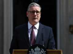 Starmer anuncia su dimisión como primer ministro del Reino Unido: esto es lo que significa para los mercados
| Starmer anuncia su dimisión como primer ministro del Reino Unido: esto es lo que significa para los mercados
|
