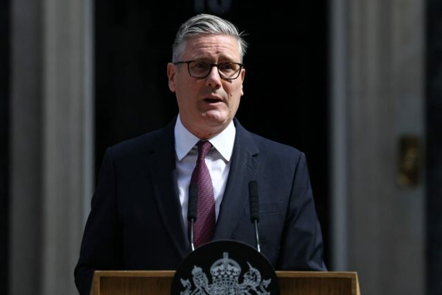 Starmer anuncia su dimisión como primer ministro del Reino Unido: esto es lo que significa para los mercados

 | 
