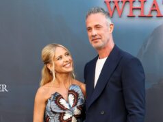 Sarah Michelle Gellar y Freddie Prinze Jr. enumeran un enclave privado de Los Ángeles valorado en 10,5 millones de dólares
| Sarah Michelle Gellar y Freddie Prinze Jr. enumeran un enclave privado de Los Ángeles valorado en 10,5 millones de dólares
|