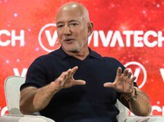 Bezos dice que lo único que frena a los centros de datos orbitales es el costo, no la ciencia, ya que dice que la IA creará empleos
| Bezos dice que lo único que frena a los centros de datos orbitales es el costo, no la ciencia, ya que dice que la IA creará empleos
|