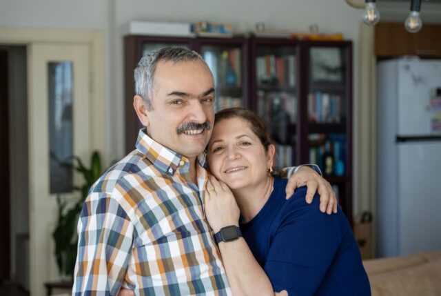 “El dinero puede hacerte feliz”: Mi esposa y yo no tenemos herederos, pero hacemos del mundo un lugar mejor regalándolo

 | 