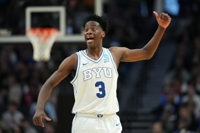 La primera selección general del draft de la NBA generará La primera selección general del draft de la NBA generará casi 70 millones de dólares gracias a acuerdos televisivos que mantendrán el dinero en la NBA.
|