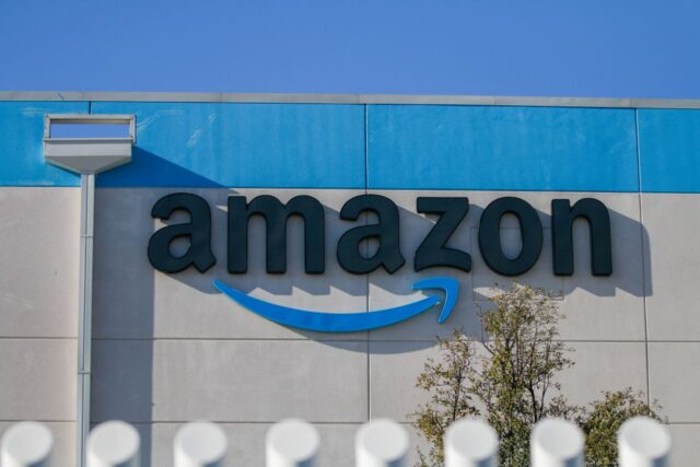 Amazon asigna otros 17.500 millones de dólares a la IA Amazon asigna otros 17.500 millones de dólares a la IA mientras su deuda sigue creciendo
|