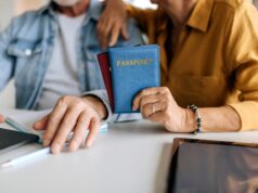 Renovar su ciudadanía estadounidense solo cuesta $450. Pero también existe un mundo de costos ocultos.
| Renovar su ciudadanía estadounidense solo cuesta $450. Pero también existe un mundo de costos ocultos.
|