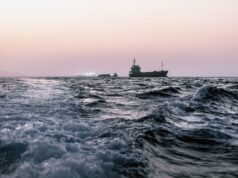 Los precios del petróleo estadounidense caen por debajo de 74 dólares por barril después de una pausa de 60 días tras las sanciones petroleras iraníes
| Los precios del petróleo estadounidense caen por debajo de 74 dólares por barril después de una pausa de 60 días tras las sanciones petroleras iraníes
|