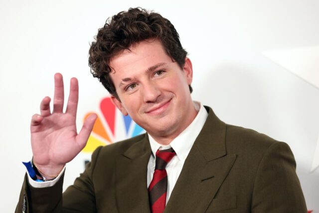El músico Charlie Puth vende una mansión única en Studio El músico Charlie Puth vende una mansión única en Studio City por 2,1 millones de dólares durante su gira mundial
|