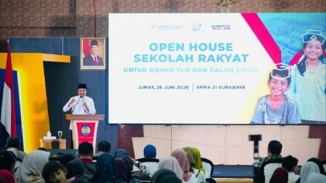 Prabowo pide a DKI Yakarta que aumente la capacidad de Prabowo pide a DKI Yakarta que aumente la capacidad de las escuelas públicas
|
