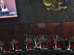 SPK: Hay denuncias de presiones a profesores de la Unair tras su testimonio ante el Tribunal Constitucional
| SPK: Hay denuncias de presiones a profesores de la Unair tras su testimonio ante el Tribunal Constitucional
|