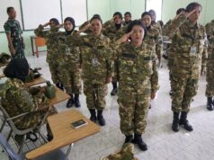 La razón por la que el TNI limita el uso del móvil a los futuros directivos de Kopdes
| La razón por la que el TNI limita el uso del móvil a los futuros directivos de Kopdes
|