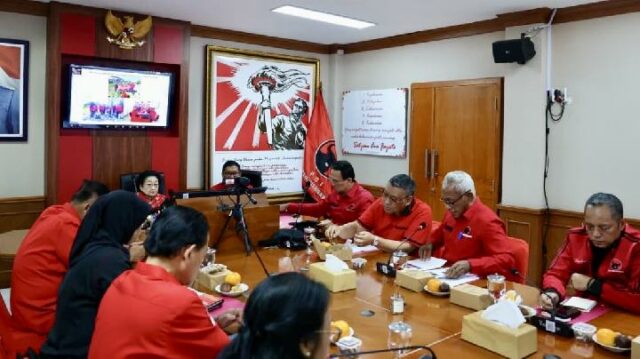 Megawati preside la reunión del PPD y destaca la anticipación de El Niño y los bosques y la silvicultura

 | 