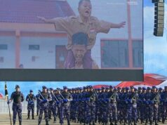 Vídeo de la historia de alumnos de una escuela popular difundido durante las actividades de conmemoración del 80 día de Bhayangkara
| Vídeo de la historia de alumnos de una escuela popular difundido durante las actividades de conmemoración del 80 día de Bhayangkara
|