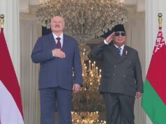 Lukashenko se convierte en el primer presidente que se aloja en el Palacio de Estado
| Lukashenko se convierte en el primer presidente que se aloja en el Palacio de Estado
|