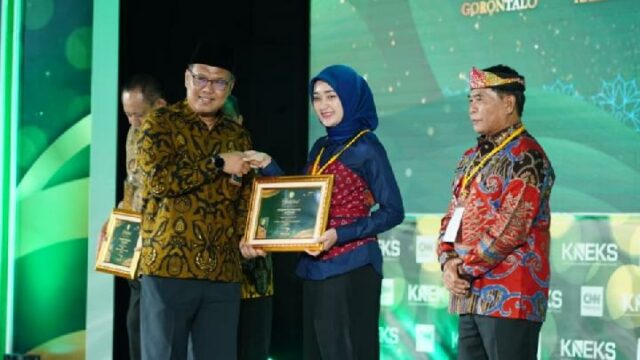 Al impulsar con éxito la economía Sharia, Lampung gana tres premios nacionales

 | 