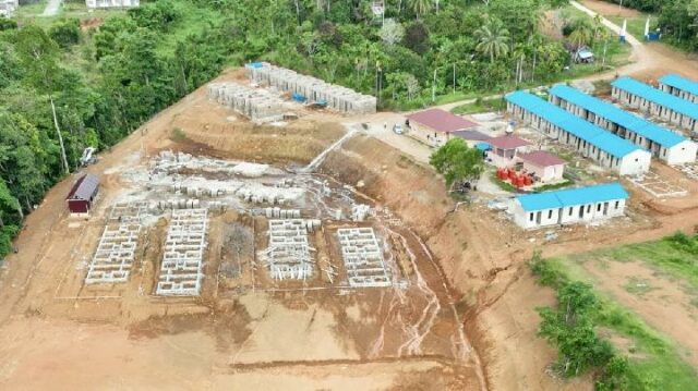 Padang acelera el desarrollo de Huntap, se trasladaron 268 unidades Padang acelera el desarrollo de Huntap, se trasladaron 268 unidades este año
|