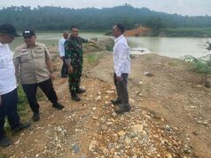Desde Broken Road hasta Huntap, el grupo de trabajo del PRR garantiza la recuperación de Bankeu en el norte de Aceh
| Desde Broken Road hasta Huntap, el grupo de trabajo del PRR garantiza la recuperación de Bankeu en el norte de Aceh
|