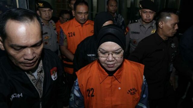 Respecto a la OTT de Sukoharjo Regent Luthfi: el pescado Respecto a la OTT de Sukoharjo Regent Luthfi: el pescado está podrido desde la cabeza
|