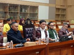 La Cámara de Representantes forma un comité de trabajo para el equipo de seguimiento de 3 casos que involucran a Febrie Adriansyah
| La Cámara de Representantes forma un comité de trabajo para el equipo de seguimiento de 3 casos que involucran a Febrie Adriansyah
|