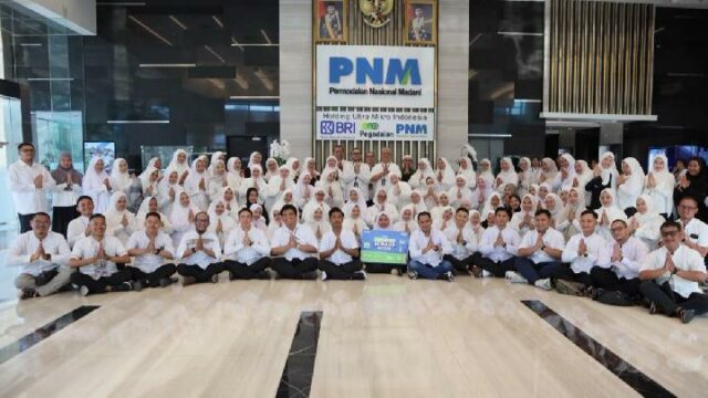 El PNM continúa recompensando a los empleados de la Umrah, El PNM continúa recompensando a los empleados de la Umrah, el lote 3 deja 102 empleados
|