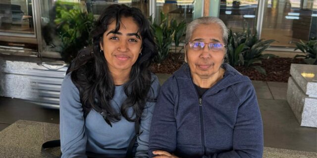 Mi madre está preocupada por mí. Ahora me encuentro haciendo lo mismo.

 | Parenting,essay,parenting-freelancer,aging-parents,college-age