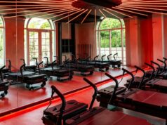 El servicio más nuevo en un hotel de lujo no es un spa. Es Pilates.
| Health,Travel,luxury-amenities,fitness,reformer-pilates,wellness,hotels El servicio más nuevo en un hotel de lujo no es un spa. Es Pilates.
| Health,Travel,luxury-amenities,fitness,reformer-pilates,wellness,hotels