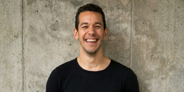 Le pago a cada empleado de una startup 18.000 dólares Le pago a cada empleado de una startup 18.000 dólares al año para que viva cerca de la oficina.
| Careers,as-told-to,ai-startups,tech-ceo,careers,future-of-work,remote-work