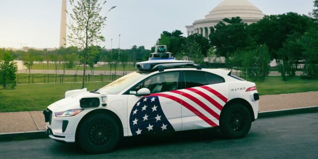 Waymo Robotaxis tiene huevos de Pascua para la celebración del Waymo Robotaxis tiene huevos de Pascua para la celebración del 4 de julio
| Transportation,waymo