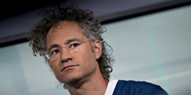 Alex Karp dice que los modelos de IA están "irresponsablemente sobrevendidos"

 | Tech,AI,palantir,alexander-karp,token,ai,dario-amodei