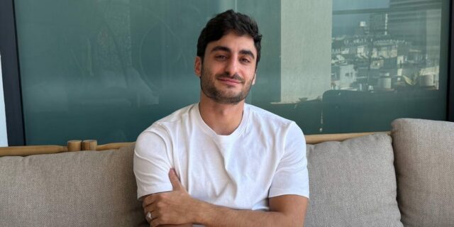 El director ejecutivo de Base44 dice que la empresa creó su propio LLM para combatir el diseño de IA-Slop

 | AI,vibe-mode,wix