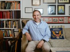 Aquí un millonario de Nueva York y por qué quiere que le suban los impuestos
| Economy,freelance-photography,rebecca-zisser,new-york-city,zohran-mamdani,cost-of-the-city,taxes,millionaire Aquí un millonario de Nueva York y por qué quiere que le suban los impuestos
| Economy,freelance-photography,rebecca-zisser,new-york-city,zohran-mamdani,cost-of-the-city,taxes,millionaire