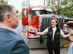 Camionero veterano: la IA ha hecho que los trabajos sean más seguros, pero los camiones autónomos no están listos
| Transportation,trucking,ai,autonomous-trucking,as-told-to Camionero veterano: la IA ha hecho que los trabajos sean más seguros, pero los camiones autónomos no están listos
| Transportation,trucking,ai,autonomous-trucking,as-told-to