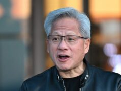 Jensen Huang dice que sus ingenieros prefieren que los funcionarios de construcción escriban el código
| Tech,AI,ai,jensen-huang,software Jensen Huang dice que sus ingenieros prefieren que los funcionarios de construcción escriban el código
| Tech,AI,ai,jensen-huang,software