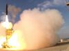 Israel está fabricando interceptores de próxima generación para Arrow, y uno de ellos está casi en producción.
| Military & Defense,israel,missile-defense Israel está fabricando interceptores de próxima generación para Arrow, y uno de ellos está casi en producción.
| Military & Defense,israel,missile-defense