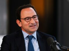 Jon Gray les cuenta a los pasantes de Blackstone la ‘fórmula ganadora’ para el éxito
| Finance,blackstone,jon-gray,interns,wall-street,exclusive,limited-synd Jon Gray les cuenta a los pasantes de Blackstone la 'fórmula ganadora' para el éxito
| Finance,blackstone,jon-gray,interns,wall-street,exclusive,limited-synd