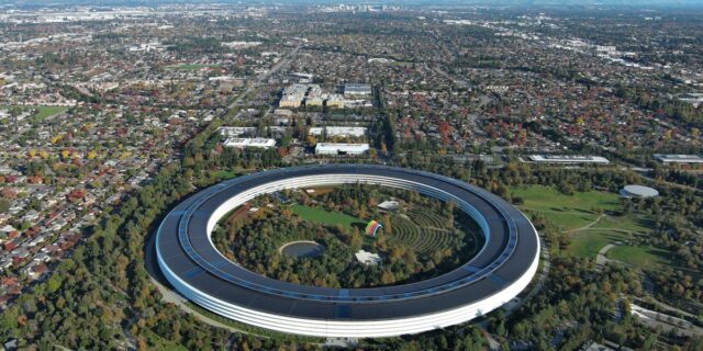 La IA está reescribiendo el organigrama de las grandes tecnológicas

 | AI,Tech,tech-jobs,org-chart,big-tech,careers,artificial-intelligence,software-engineers,product-manager,design,marketing,salespeople,finance,limited-synd