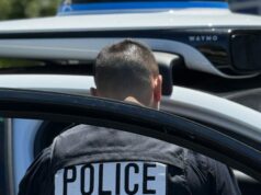 Waymo llamó a la policía sobre adolescentes después de vigilancia en vivo de la cabina
| Transportation,waymo Waymo llamó a la policía sobre adolescentes después de vigilancia en vivo de la cabina
| Transportation,waymo