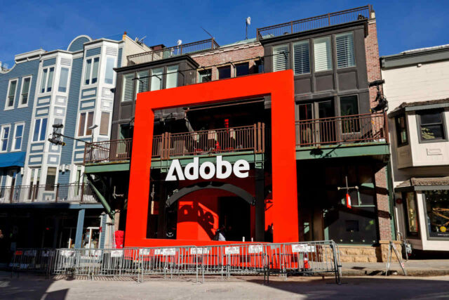 Este analista de Adobe va contra la corriente al decirles Este analista de Adobe va contra la corriente al decirles a los inversores que compren acciones
|