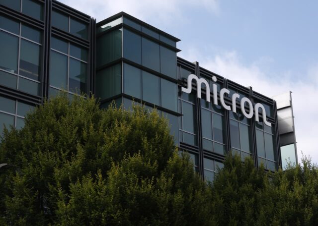 Micron fue fundada por unos pocos chicos en un sótano Micron fue fundada por unos pocos chicos en un sótano en Idaho. Cómo se convirtió en el centro del boom de la IA.
|