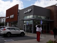 5 cosas que debes saber sobre Jersey Mike’s antes de su salida a bolsa
| 5 cosas que debes saber sobre Jersey Mike's antes de su salida a bolsa
|