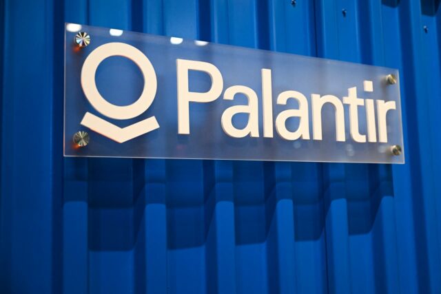 Las acciones de Palantir se recuperan mientras los analistas elogian Las acciones de Palantir se recuperan mientras los analistas elogian la ventaja única de la empresa en IA
|