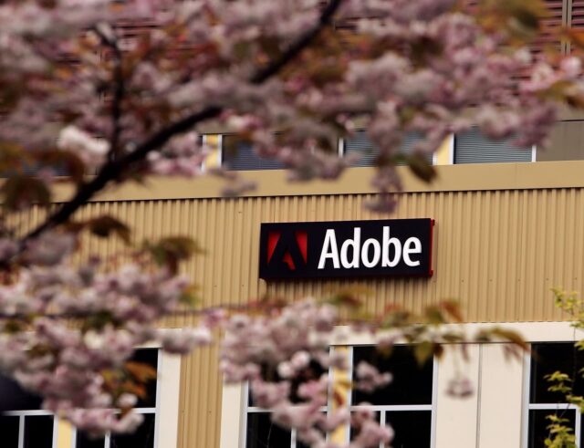Las acciones de Adobe son increíblemente baratas. ¿Deberían los inversores morder?

 | 