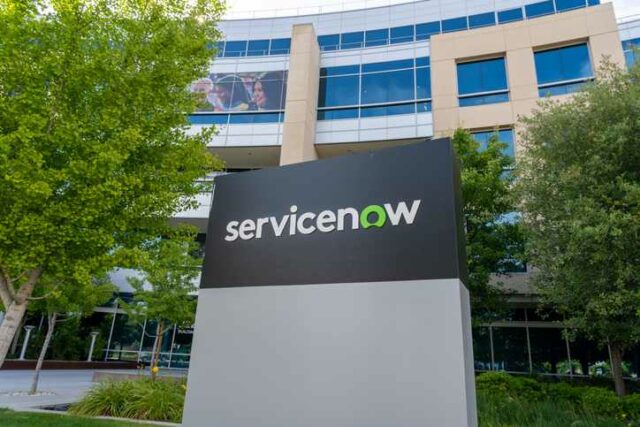 Las acciones de ServiceNow y Salesforce ahora parecen compras ya Las acciones de ServiceNow y Salesforce ahora parecen compras ya que los temores de un 'Armagedón' son demasiado extremos, dice un analista
|