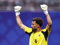 El Mundial convirtió al portero caboverdiano Vozinha en una estrella de las redes sociales valorada en 17 millones de dólares
| El Mundial convirtió al portero caboverdiano Vozinha en una estrella de las redes sociales valorada en 17 millones de dólares
|